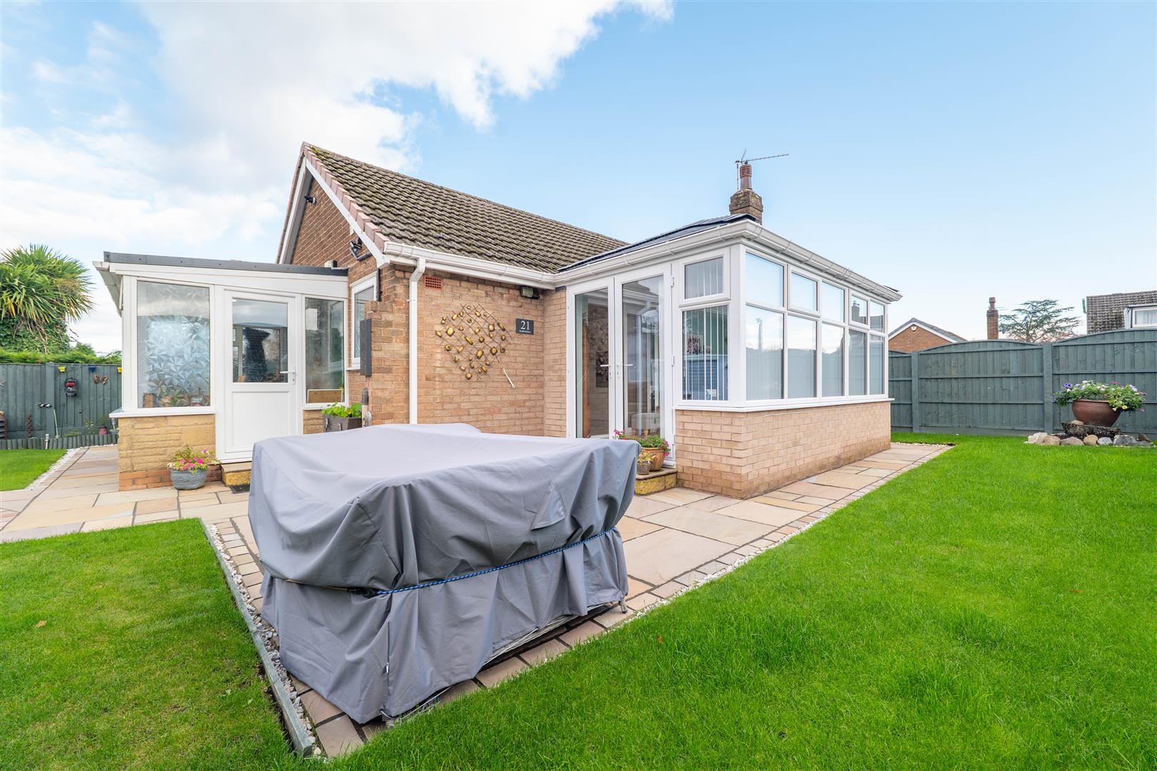 Southfield Drive, Preston